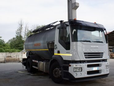 Vendita e stesa in cantiere di emulsioni bituminose