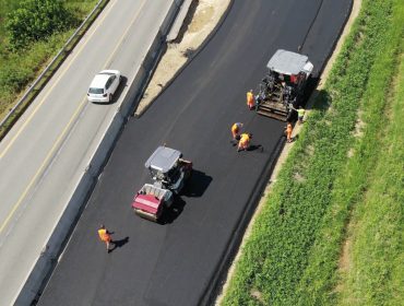 Stesa dei conglomerati bituminosi
